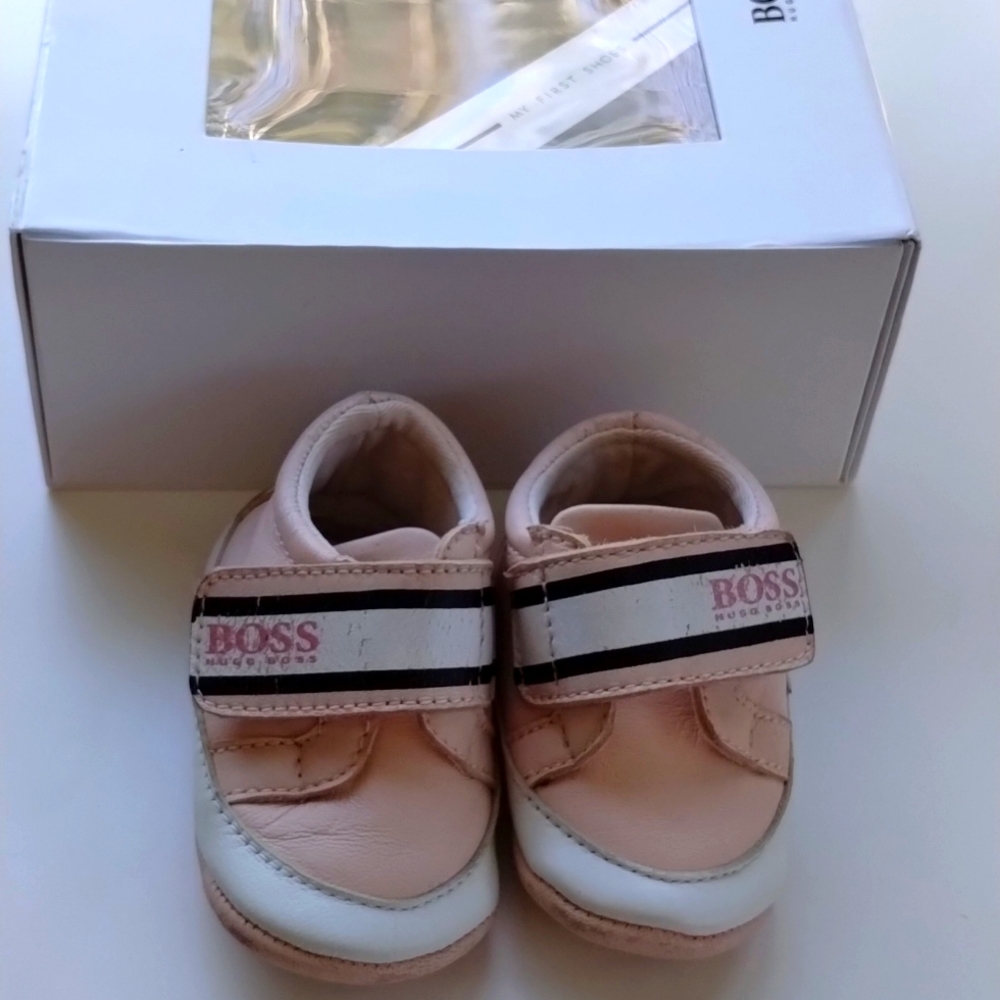 Baby girl shoes, EUR 16, Hugo Boss